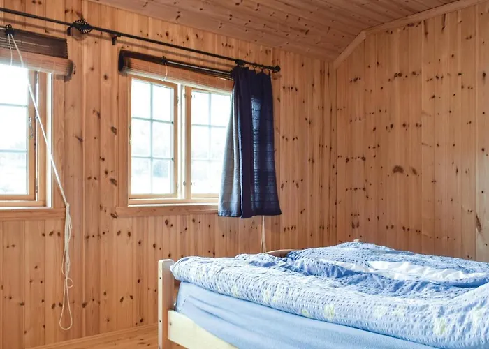 Holiday home 4 Bedroom Cozy In